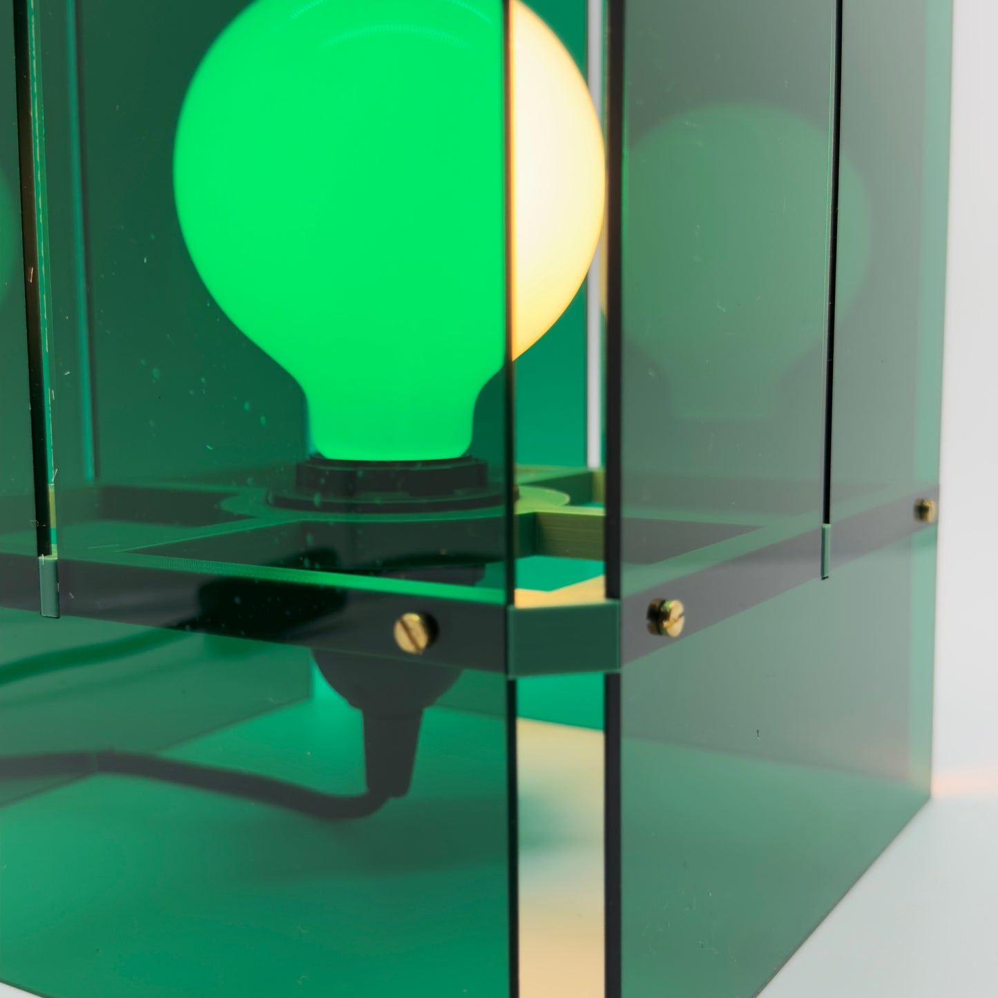 L’Éclipse — Création lumineuse, entre matière et lumière